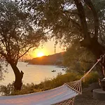 Sunset Of Pelion * كاتو جاتزي